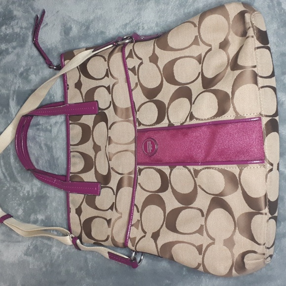 Coach~Signature Stripe Foldover with Crossbody Strap - Picture 3 of 11